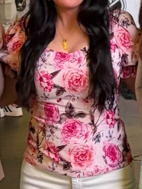 Ivy City Co - Floral Puff-Sleeve Blouse in Blush Pink